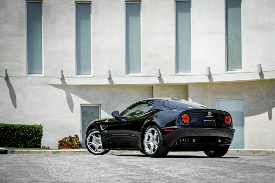  Alfa Romeo 8C Competizione 2008 года  (фото 22 из 143)